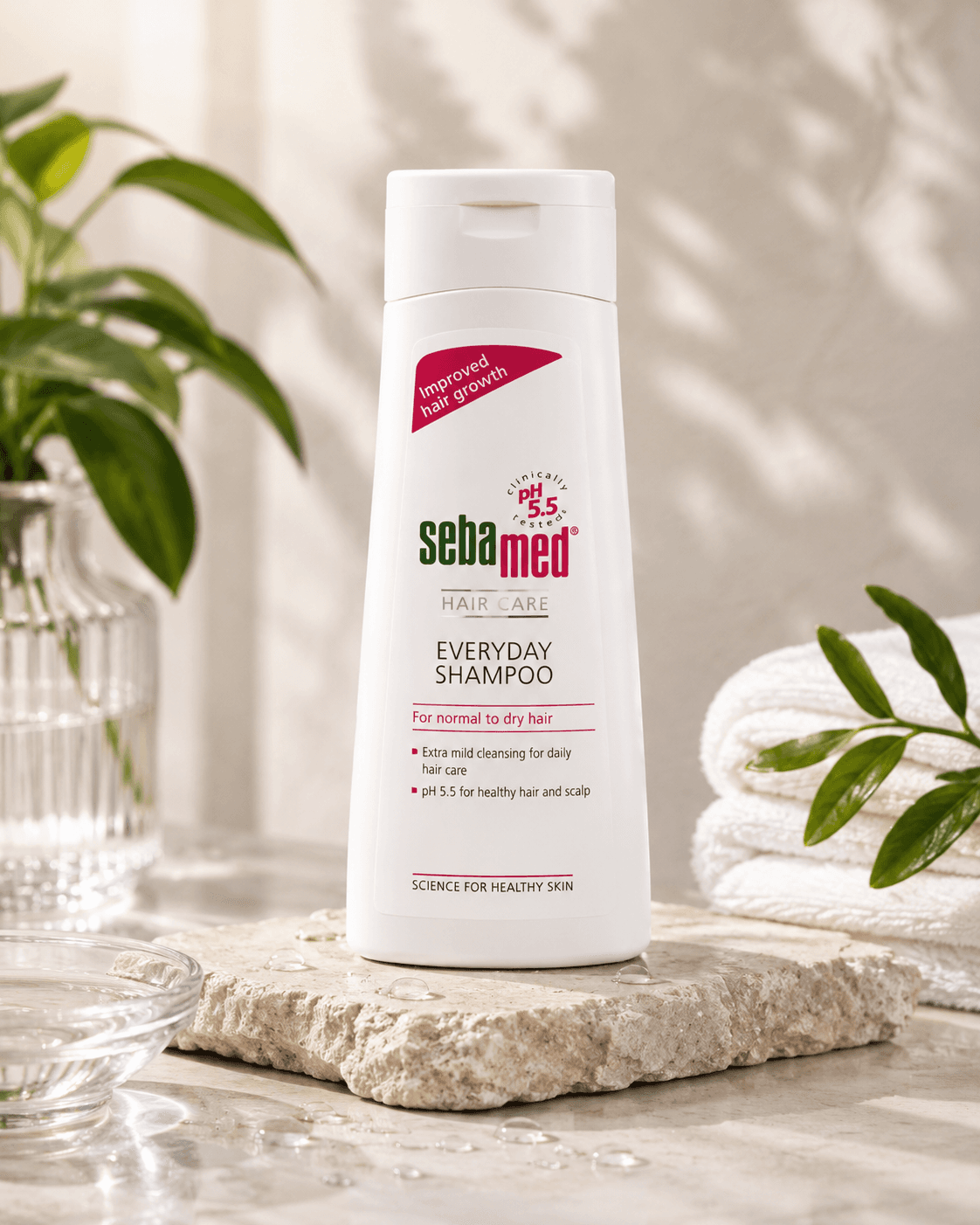 SEBAMED Everyday Shampoo (200 ml) | pH 5.5 Mild Shampoo for Sensitive Scalp, Normal to Dry Hair